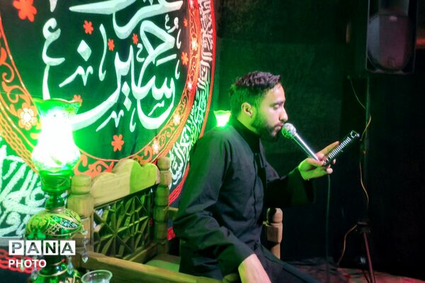 سوگواری شب‌های محرم در مسجد باقرآباد شیراز