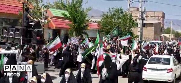 رزمایش بانوان جانفدای ایران در شهر آوه