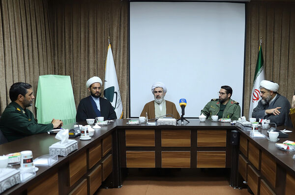 رونمایی از پوستر رویداد «یادگار ماندگار حاج شیخ» در قم