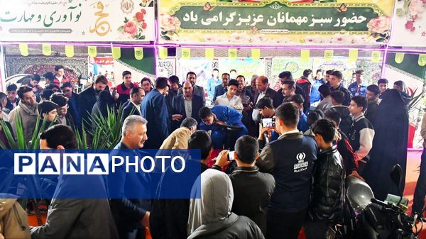  جشن "ایران مون" در مدرسه شهید اتحادی مه ولات