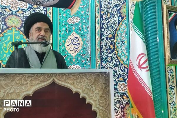 فیروزکوه در «جمعه انتقام»؛ میثاق مردم با خون شهیدان در مصلی نماز جمعه