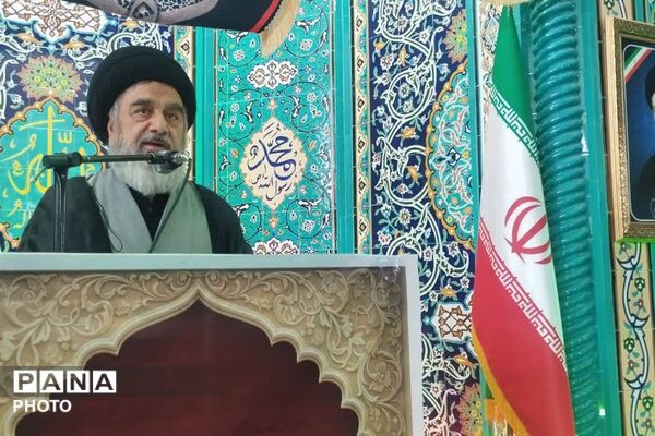 فیروزکوه در «جمعه انتقام»؛ میثاق مردم با خون شهیدان در مصلی نماز جمعه