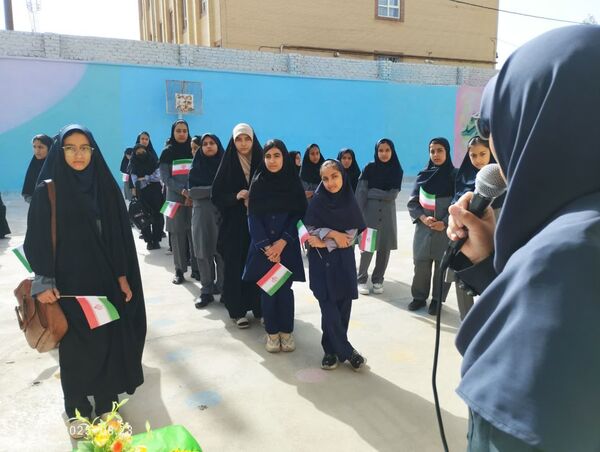  جشن جوانه ها در دبیرستان رفعت کاشمر