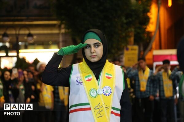 جلوه‌گری ارادت حیدری غدیرخم در غرفه آموزش و پرورش تبریز