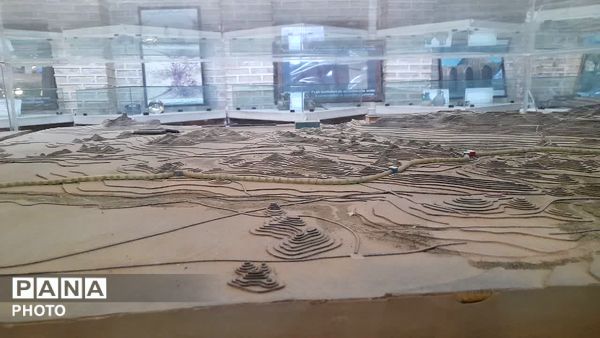 بازدید آموزشی دانش‌آموزان دبیرستان امام خمینی (ره) از موزه آب و طرح داناب