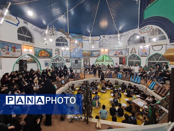 محفل انس با قرآن کریم در زورخانه باب‌الحوائج قائمشهر