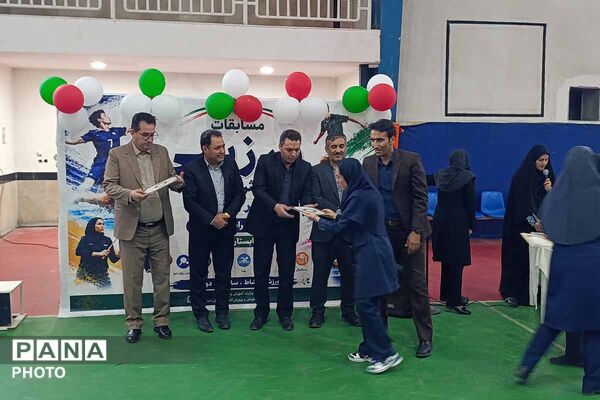 شور و نشاط ورزشی دانش‌آموزان دختران خراسان شمالی در قاب اختتامیه تابستانی
