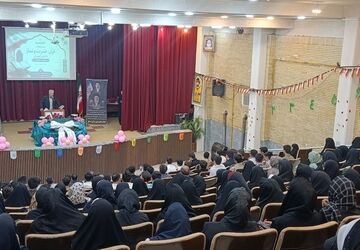 تجلیل از نخبگان قرآنی در کانون فجر اسکو