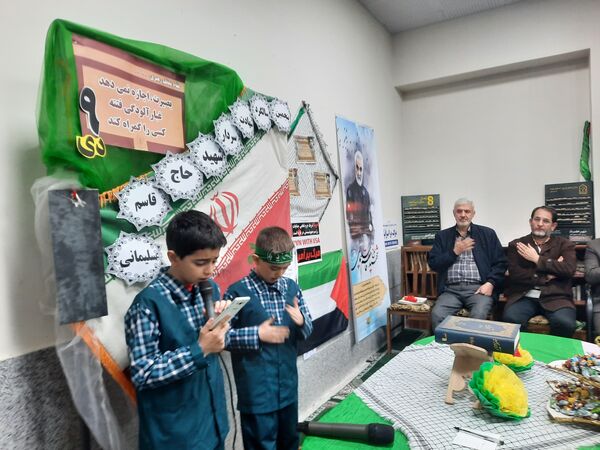بزرگداشت حماسه ۹ دی در مدرسه نور ایمان منطقه پردیس 