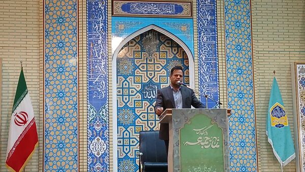 حضور پرشور فرهنگیان و دانش آموزان در نماز جمعه صفادشت ملارد 