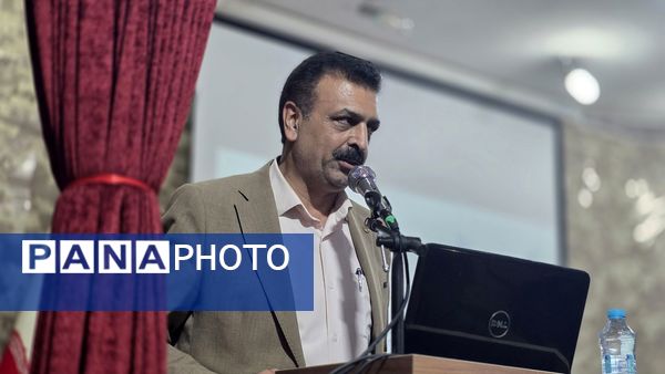 جلسه فصلی مدیران دوره دوم متوسطه قائمشهر