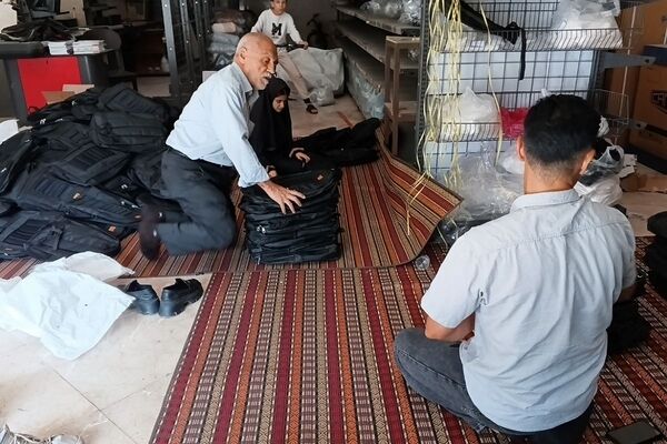 700 کیف پر از امید، هدیه خیر شهرستان قدس برای دانش آموزان نیازمند