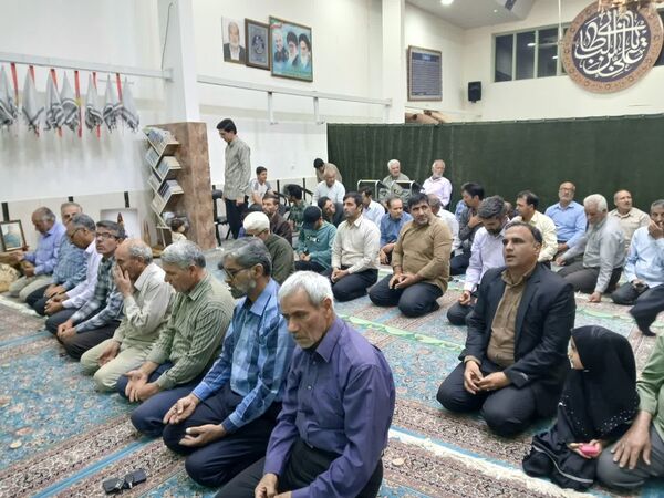 شب شعر و روایت‌گری محفل ادبی خارزنج در خلیل‌آباد