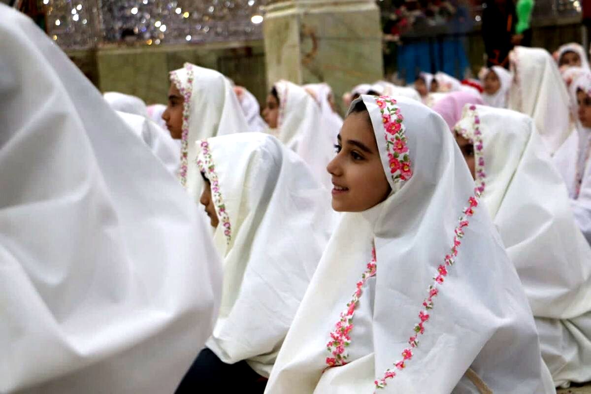 مراسم جشن تکلیف250 دانش آموز شهر صفادشت