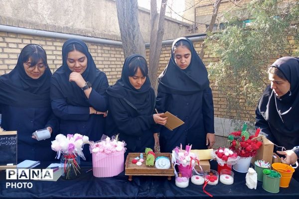 طلوعِ کارآفرینی در هنرستان ایثار ۲ شهرری