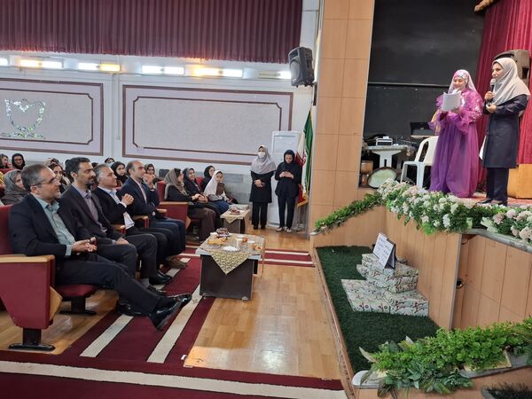 گرامیداشت روز مادر مدرسه دخترانه ۱۷ شهریور 