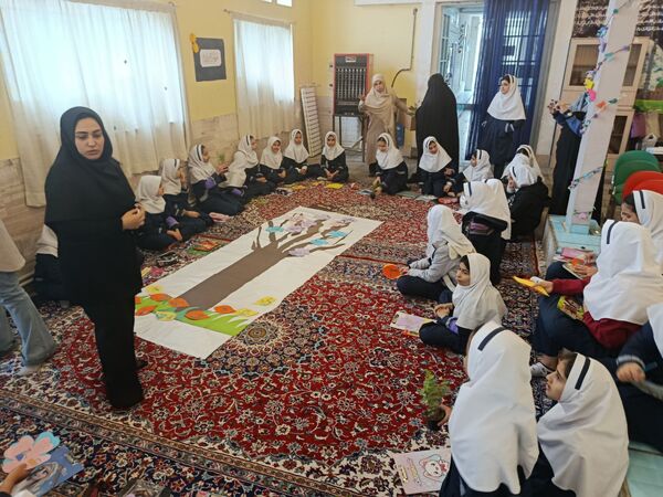 نقاشی همگانی با موضوع صرفه‌جویی در مصرف آب ، گاز و برق
