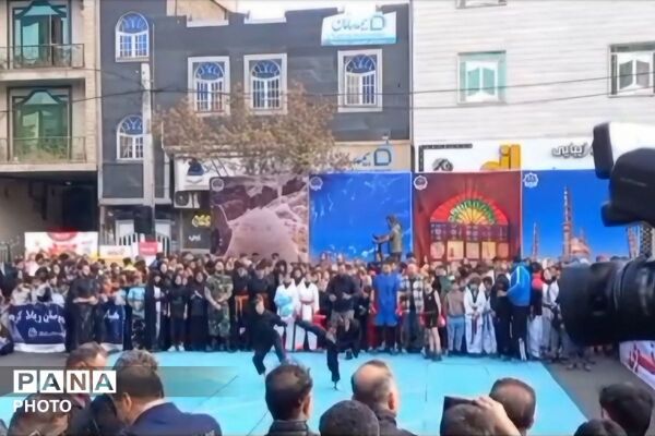  پیاده‌روی همگانی با حضور مسئولان و اعضای تیم‌های ملی در رباط‌کریم