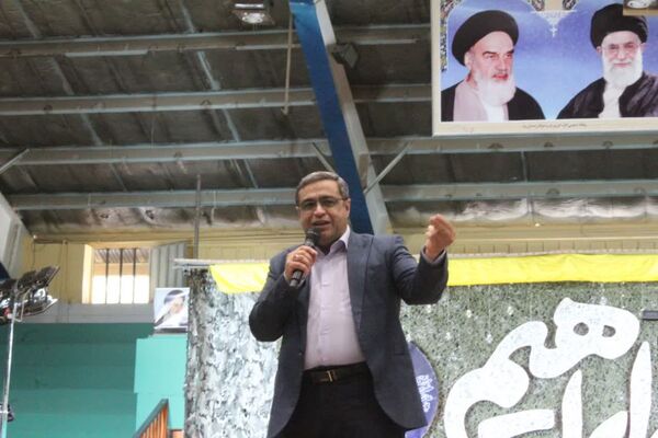 اجتماع دانش‌آموزی به‌مناسبت ولادت شهیدابراهیم هادی در یزد