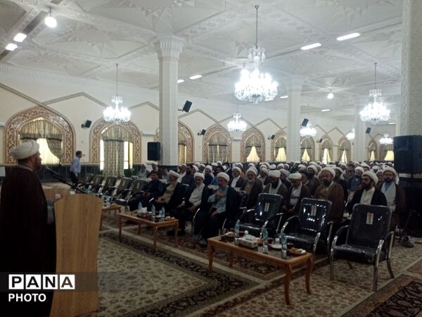نشست روحانیون کاشمر با تولیت آستان قدس رضوی 