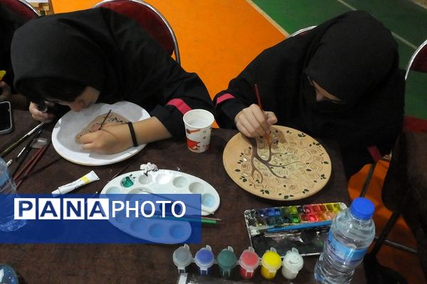 نقش‌بستن ارادت بر بوم هنر؛ نخستین رویداد هنری دانش‌آموزی پیشوا در بزرگداشت مقام معلم