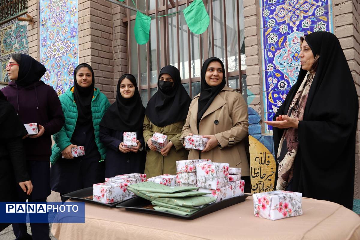 نواهای دانش‌آموزی در جشن ۲۲ بهمن طلیعه شاهد