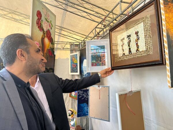 برگزاری مراسم هفته پژوهش در آموزشگاه فرزانگان هیأت امنای ملارد