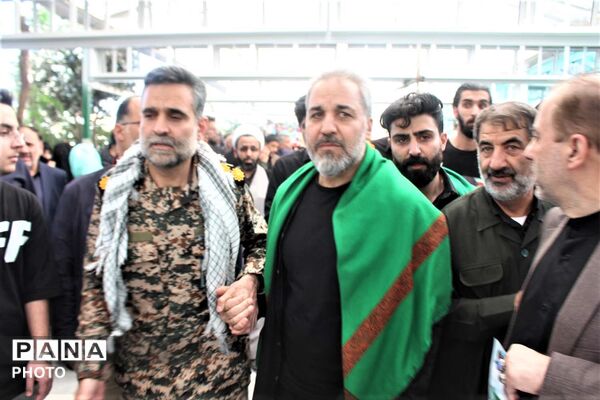 آیین تشییع پیکر دانش‌آموز شهید «سید محمد حسینی مقدم»