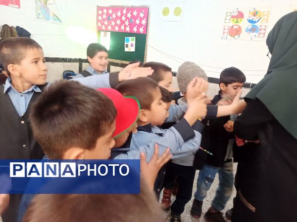 آیین استقبال از شب یلدا در مدرسه ۱۷ شهریور یاسوج