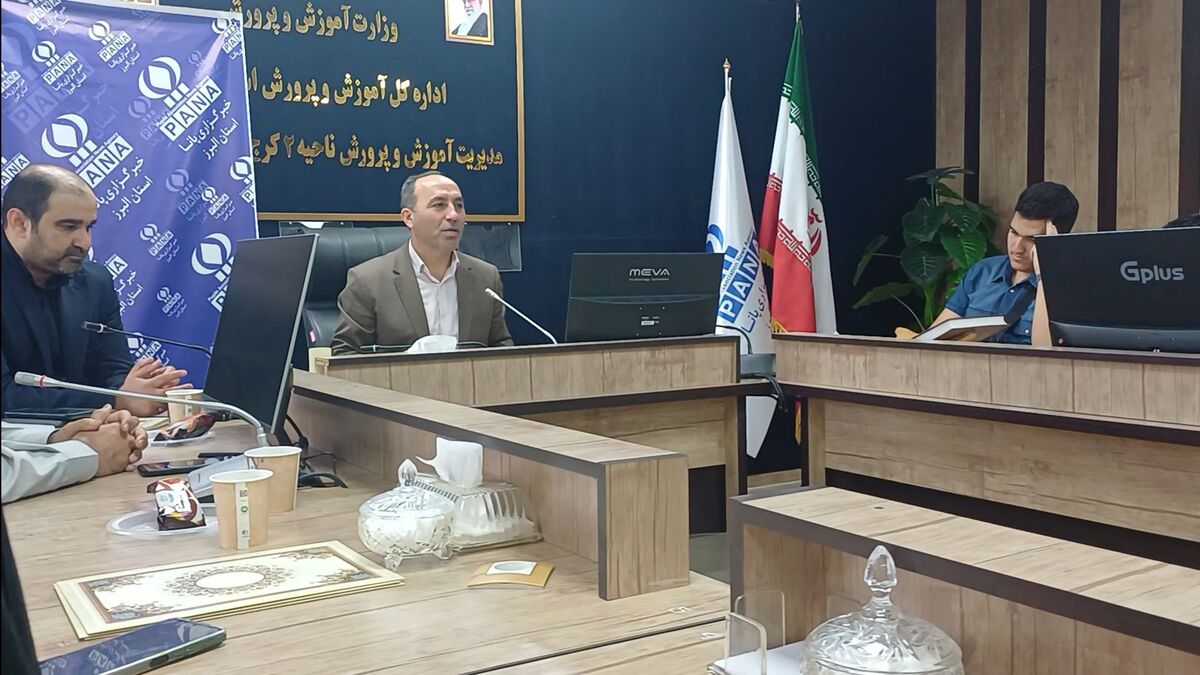 نقش  خبرنگاران در مسائل و رویدادهای جامعه بسیار مهم و اثرگذار  است
