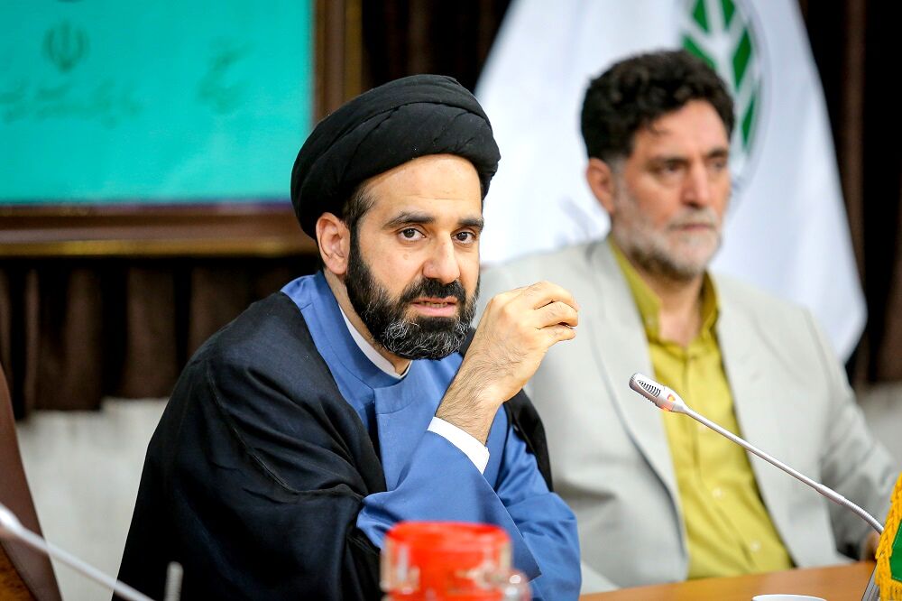 کار معلمان هنر، بازسازی تصاویر بهشت در ذهن مخاطب است