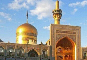حال خوش زیارت در حرم امام مهربانی‌ها
