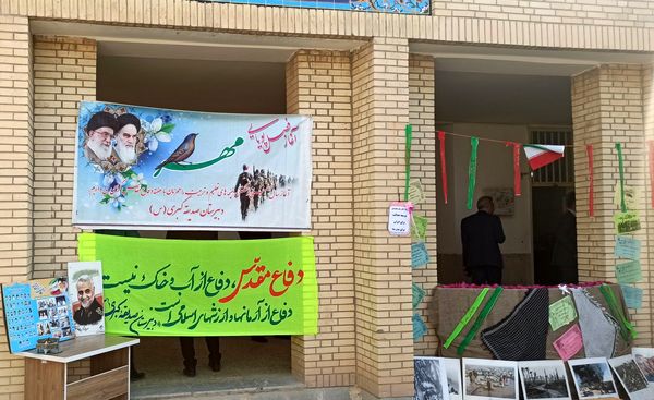زنگ دانایی و عدالت آموزشی در مدارس رودان نواخته شد
