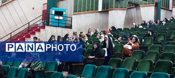 مسابقه حفظ ۱۴ سوره قرآن کریم ویژه سالروز ارتحال امام خمینی(ره) در منطقه ۱۰