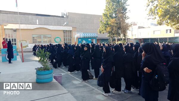 روز آتش نشانی در دبیرستان شهید مطهری 