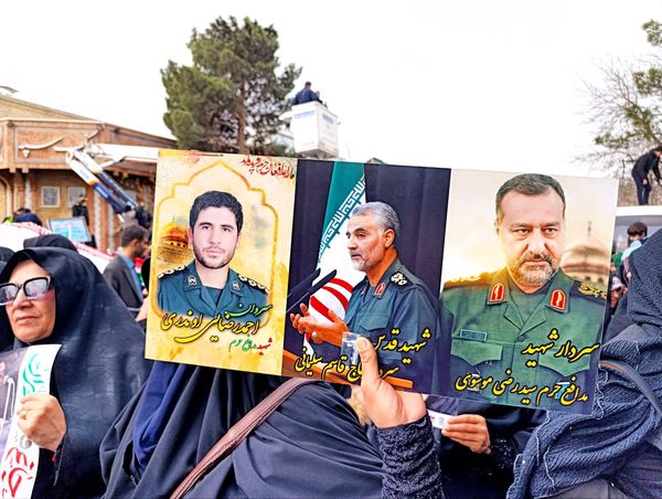 راهپیمایی یوم الله۲۲بهمن در شهرستان نیشابور 