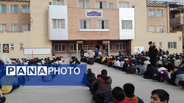 جشن میلاد امام علی (ع) و روز پدر در مدرسه ابوریحان بیرونی 