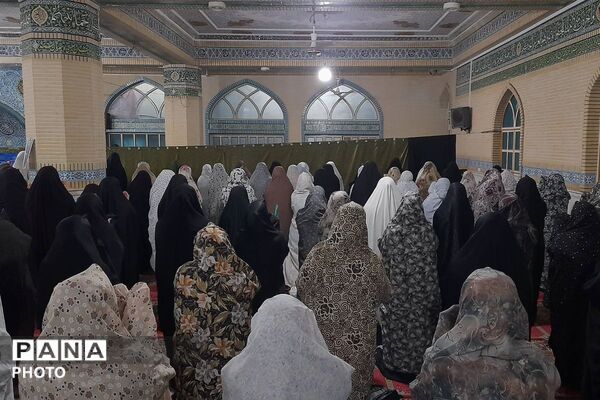 مصلی شهر میزبان اجتماع پرشور نمازگزاران شهرستان ورامین