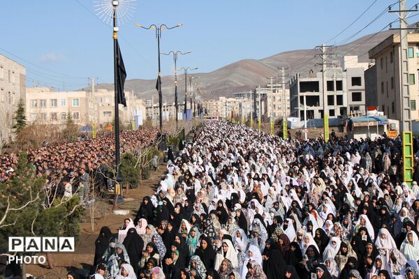 نماز عید سعید فطر در شهرستان پردیس