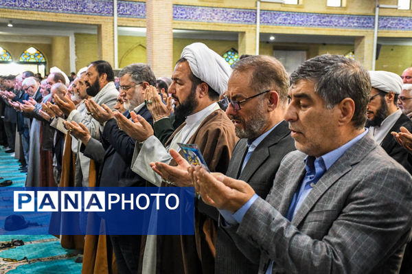 نماز عید فطر در مصلای امام خمینی (ره) ارومیه