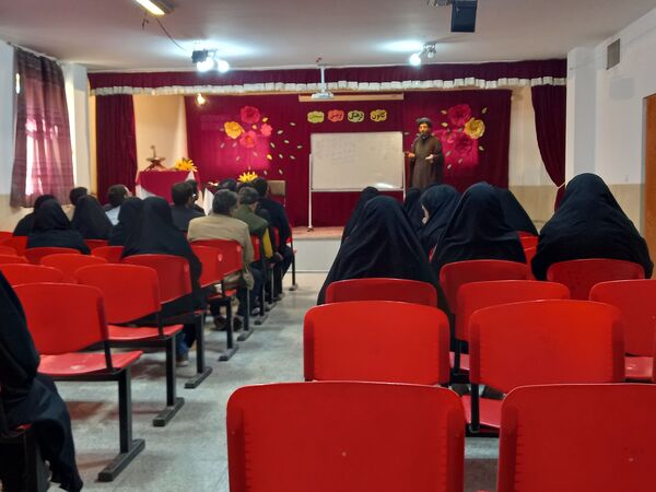 جلسه‌ توانمندسازی مربیان، معاونان پرورشی و سازمان دانش‌آموزی شهرستان فلاورجان 