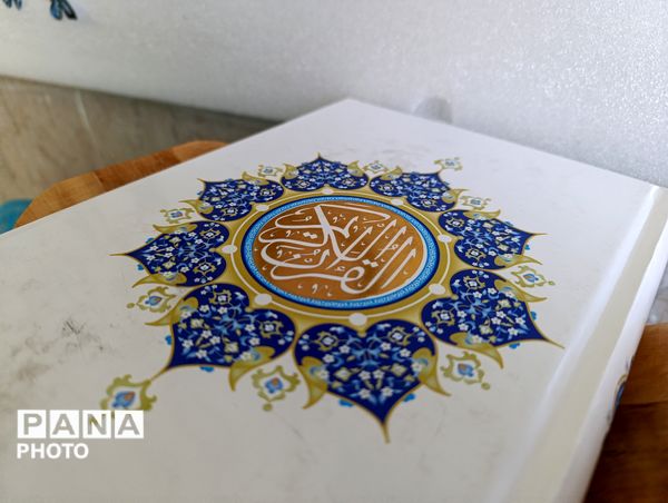 طنین قرآن، عترت و نماز در مشهدمرغاب