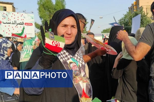 مردم شیراز باری دیگر به صحنه آمدند  و وعده صادق ۳ و عید غدیرخم را جشن گرفتند