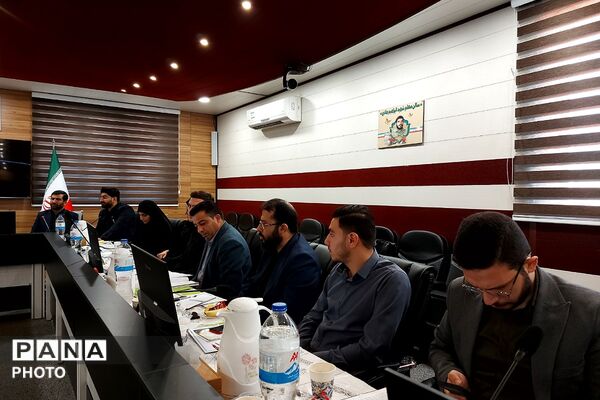 نشست تخصصی مسئولین امور اداری مناطق ۲۱ گانه شهرستانهای تهران در کهریزک