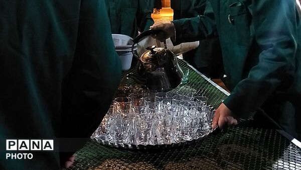 چایخانه فاطمه الزهرا در نود و دومین شب از اجتماعات مردمی 
