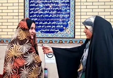 لحظات خوش عبادت نوجوانان