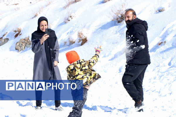 نشاط زمستانی در پیست «سخوید» یزد