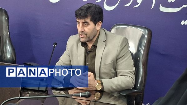 مراسم تقدیر از نقش آفرینان اختتامیه مسابقات قرآن استان مازندران