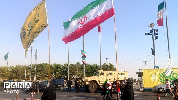 غدیر در قلب پایتخت؛ میدان آزادی میزبان خیل عظیم عاشقان ولایت