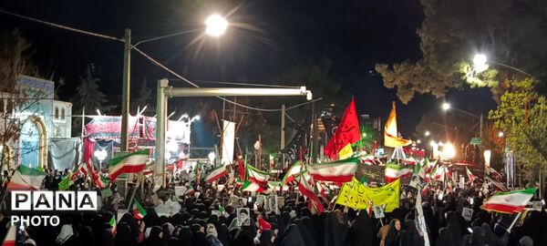 چهاردهمین شب از اتحاد مقدس؛ خیابان ها غرق در صدای مرگ بر آمریکا